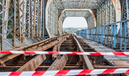 В Тюмени 7 млн рублей потратят на проверку безопасности моста Влюбленных